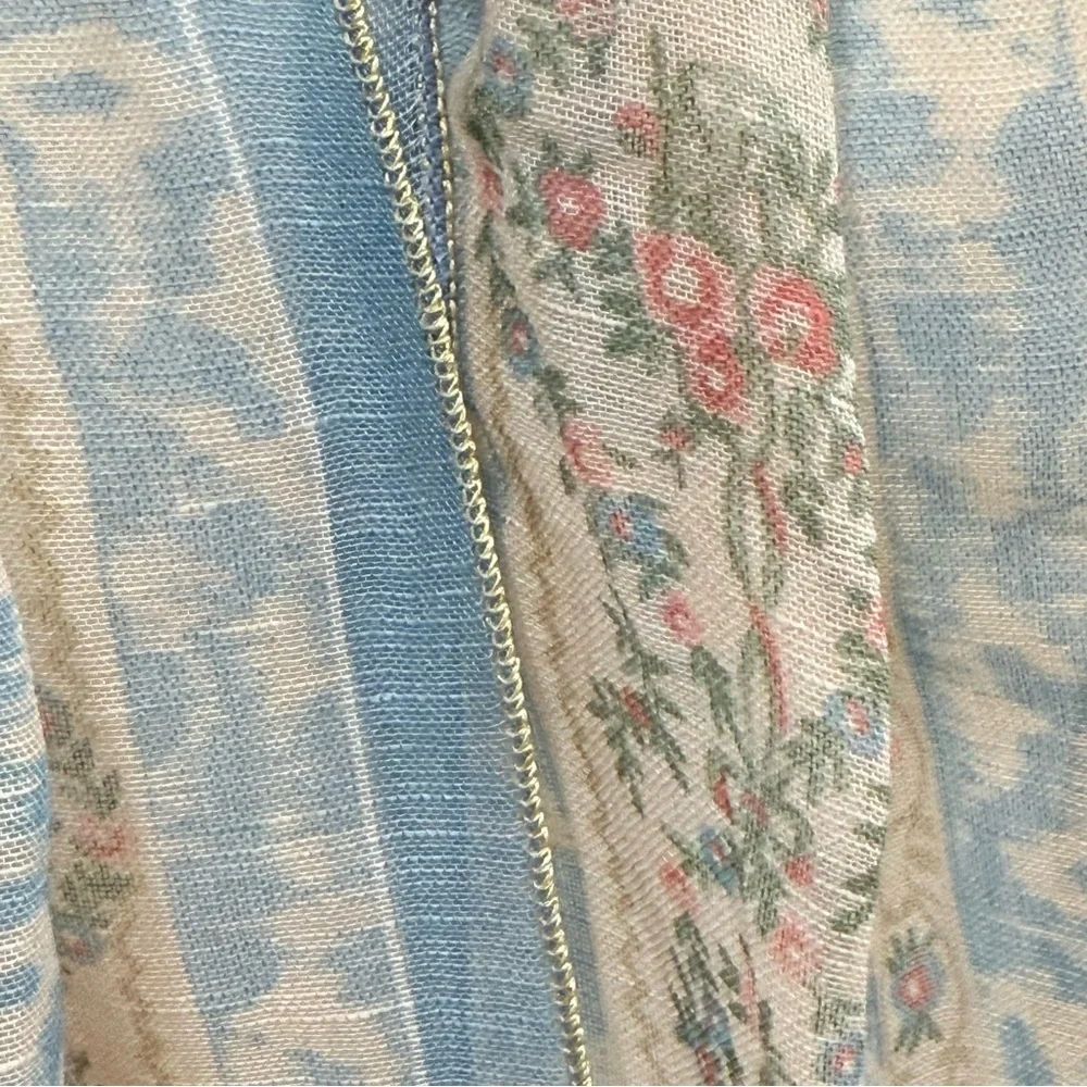 NWT Lauren Ralph Lauren Blue and Cream Floral Stripe Scarf